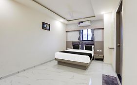 Hotel O Neek Palace